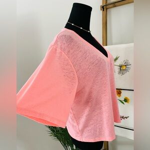 Universal Thread Coral V-Neck Short Sleeve Tee, Size Large